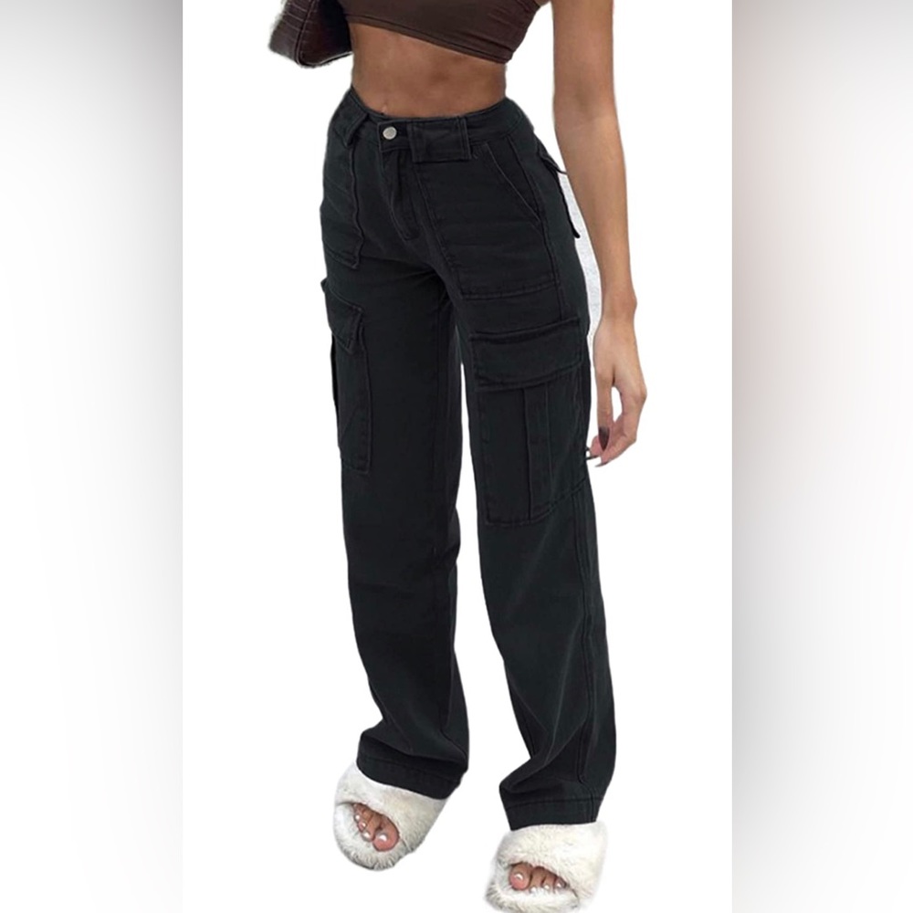 Black Cargo Pants🖤